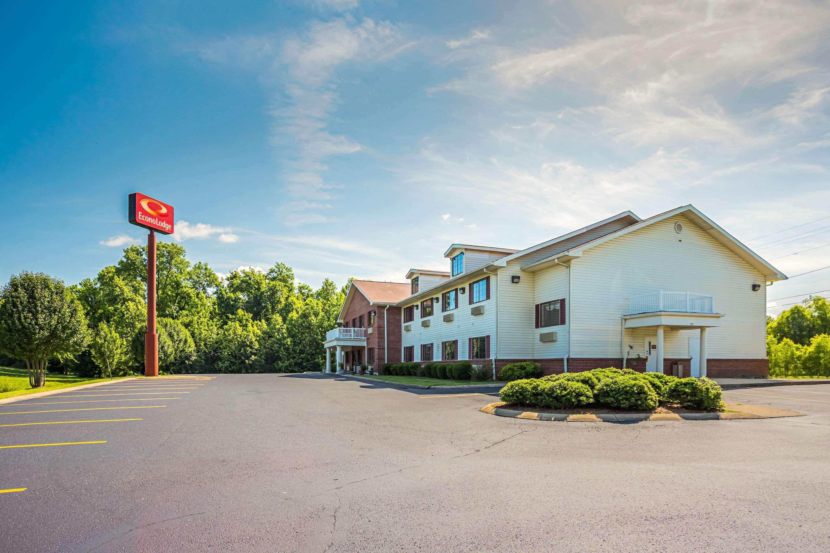 Econo Lodge Inn & Suites Ripley Exterior foto